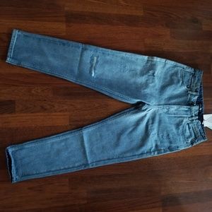 Light Wash High Waist Mom Jeans